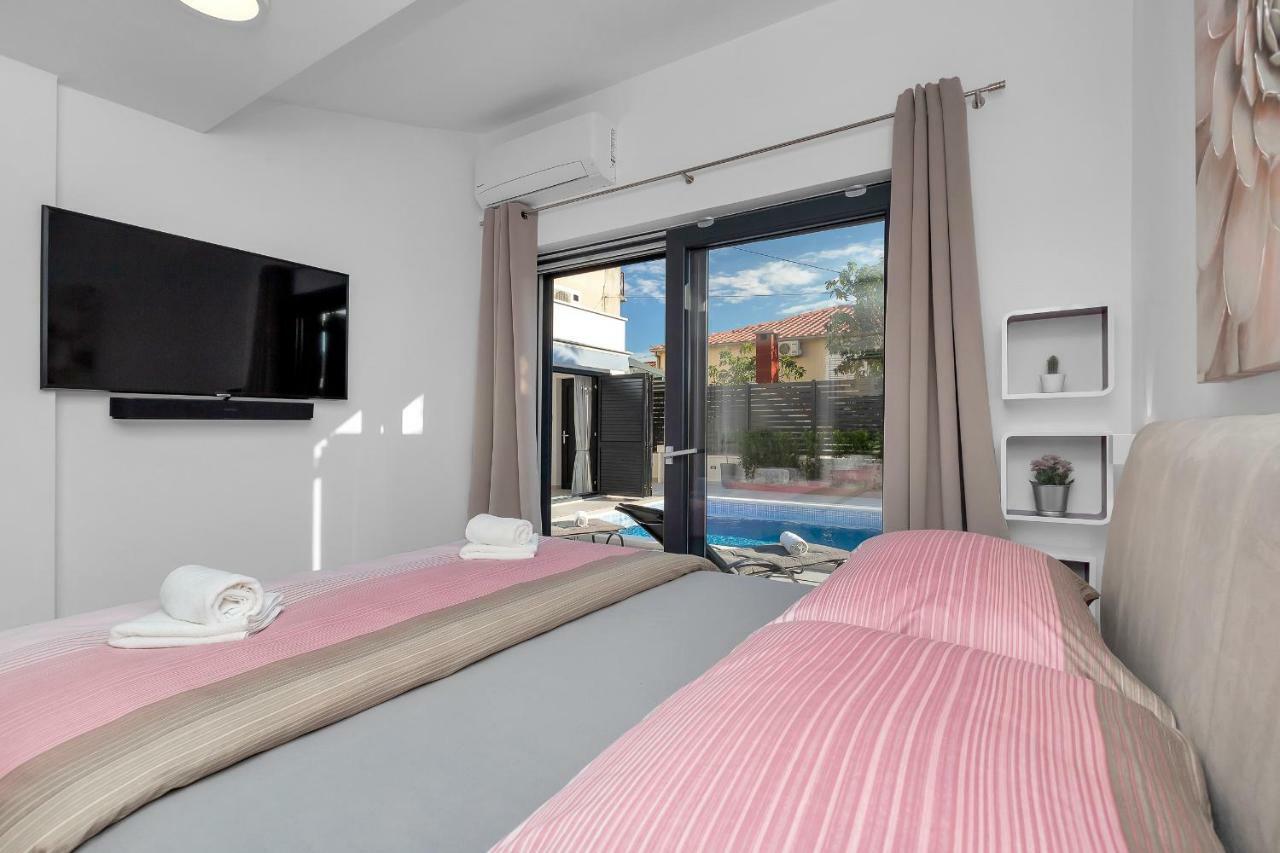 Lulani Makarska Pool Apartment Exterior photo