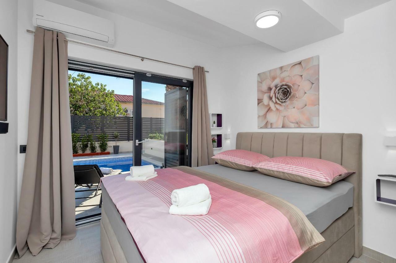 Lulani Makarska Pool Apartment Exterior photo