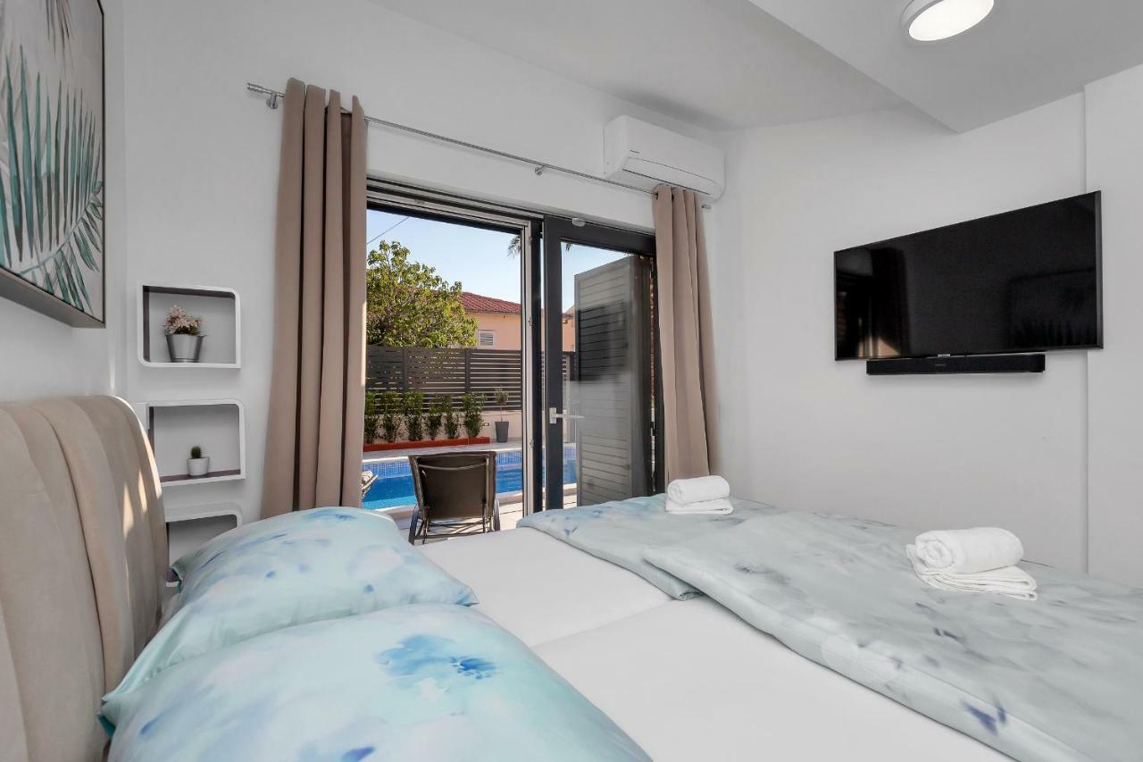 Lulani Makarska Pool Apartment Exterior photo